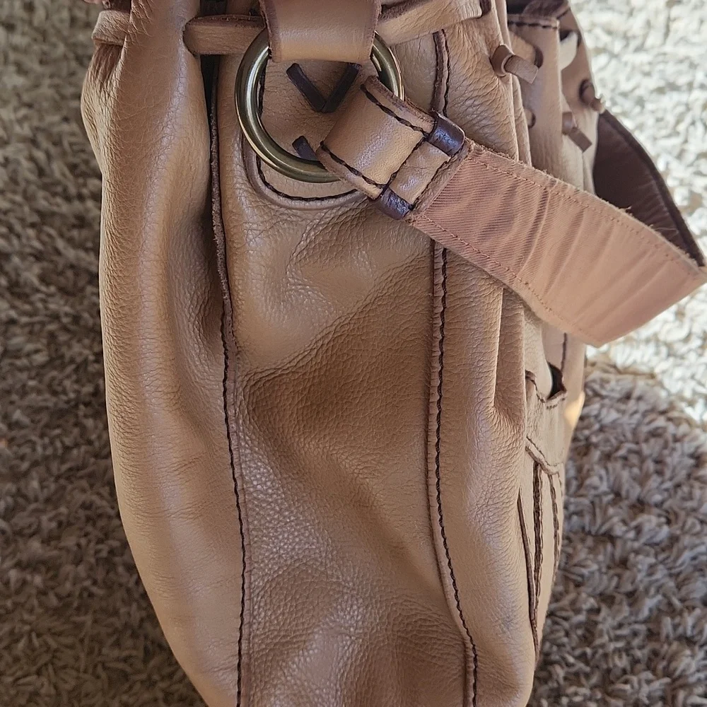 Lucky Brand Tan Leather Shoulder Bag - Picture 10 of 16